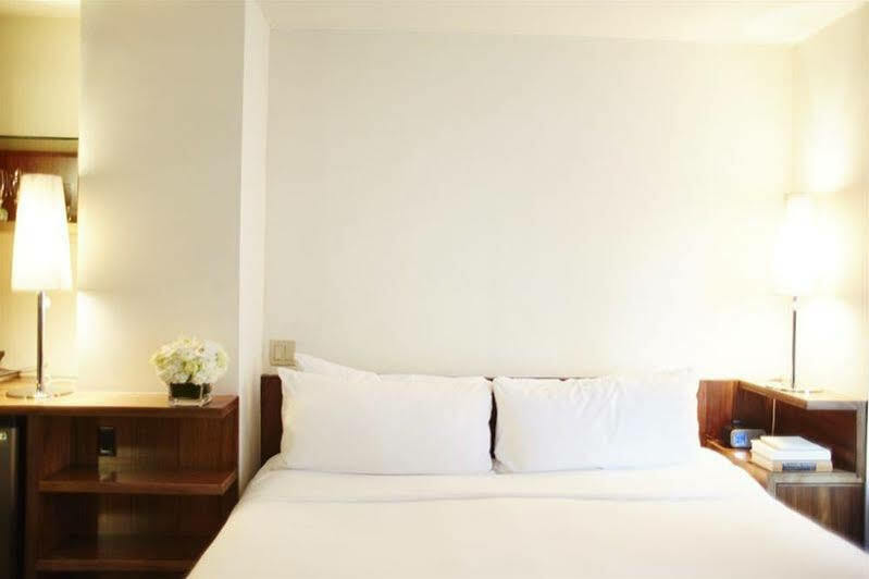 The Gotham Hotel Нью-Йорк Экстерьер фото